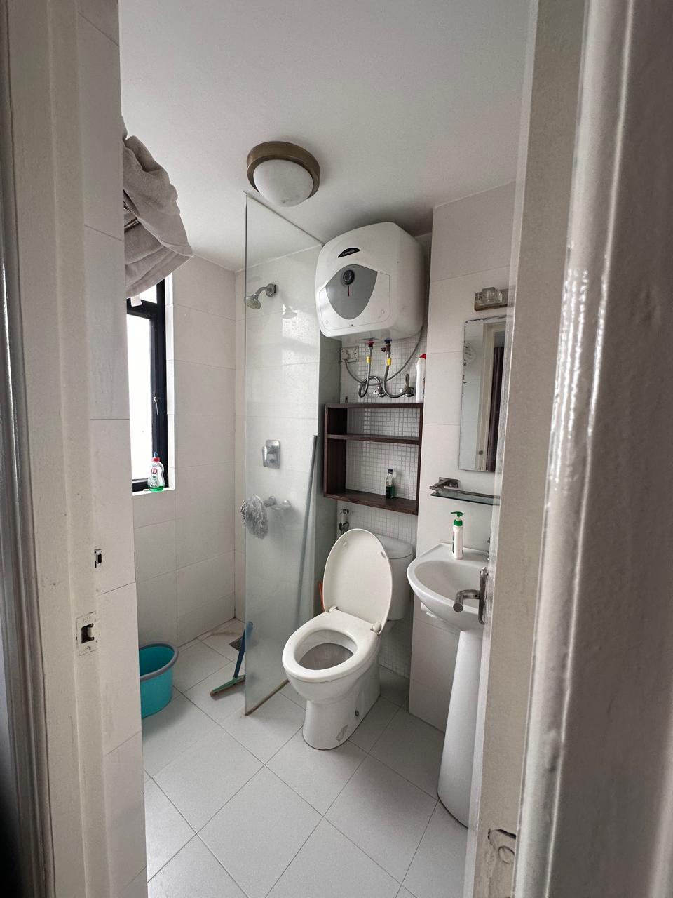 3 BHK Fully Furnished south East facing on 9th floor. Apartment Available for Rent or Sale