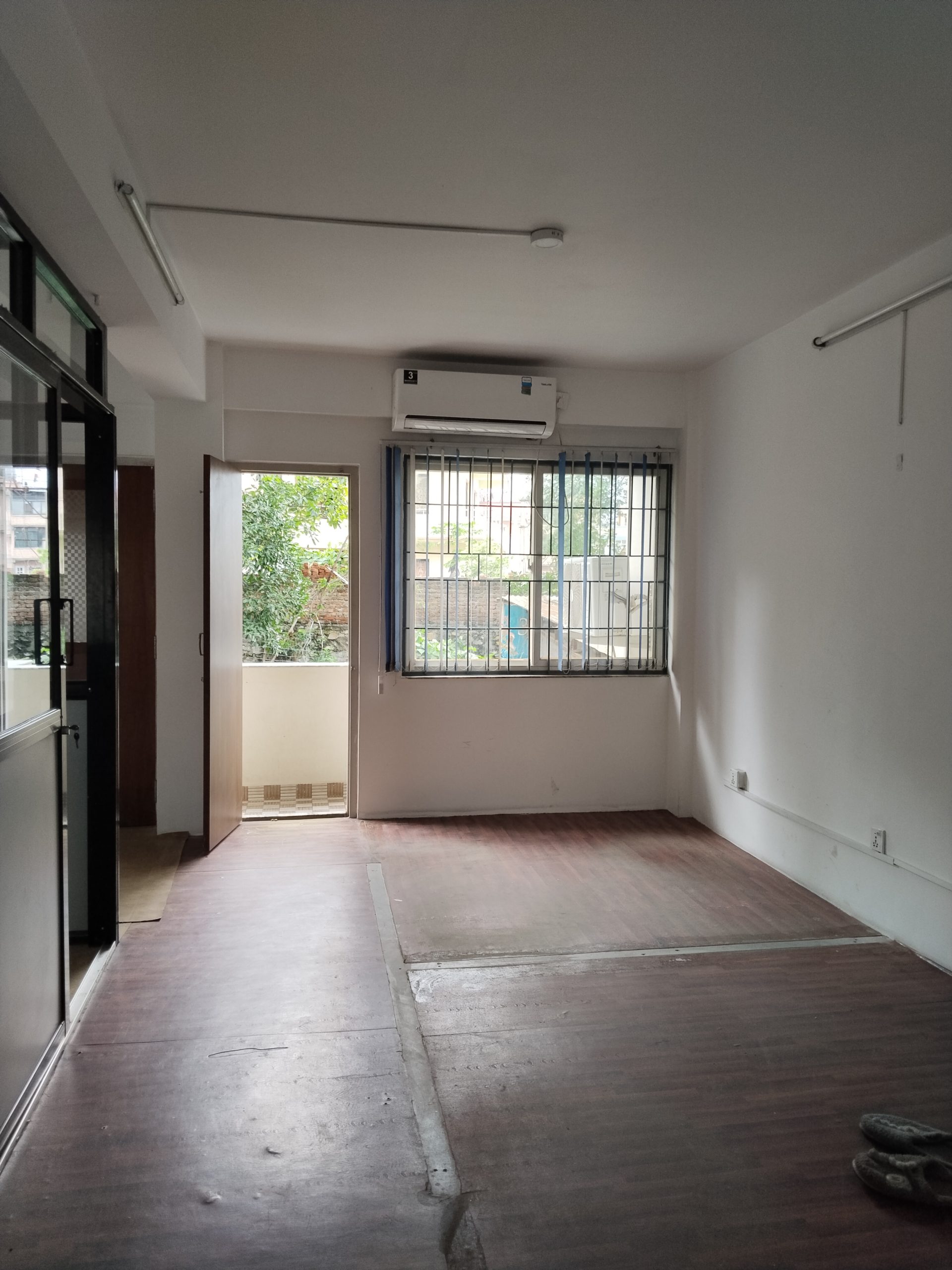 OFFICE SPACE 1200 SQFT FLAT FOR RENT AT CHAKUPAT LALITPUR